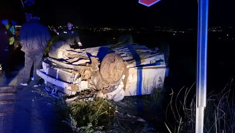 Şarampole Devrilen Otomobilde Facia: 1 Ölü, 3 Yaralı