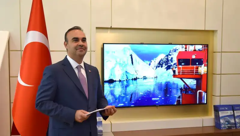 Türkiye Antarktika'da Bilim Üssü Kurmak İçin İlk Adımları Attı