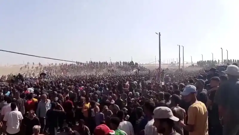 İsrail’in Filistinli Yardımseverlere Saldırısı: 30 Can Kaybı