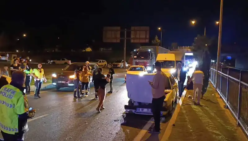 Otoyolda Şok Eden Kaza: İkisi Çocuk, Dört Yaralı!