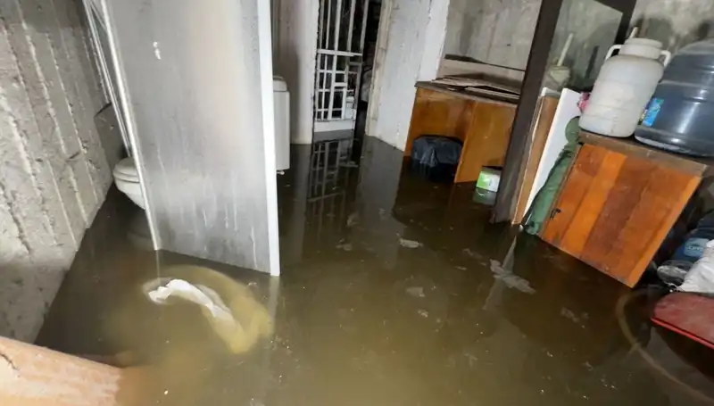 Avcılar’da Su Baskını: Mahalleler Su Altında Kaldı, Vatandaşlar Tahliye Ediliyor!