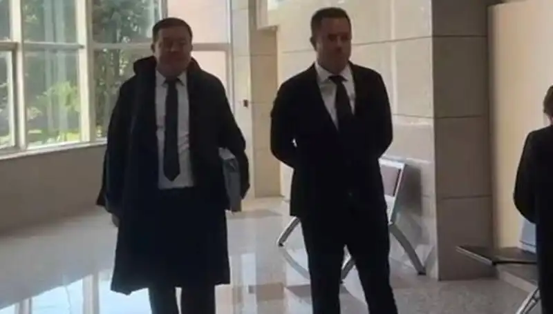 Yasa Dışı Bahis Reklamı Sebebiyle Acun Ilıcalı Mahkeme Saldırısında