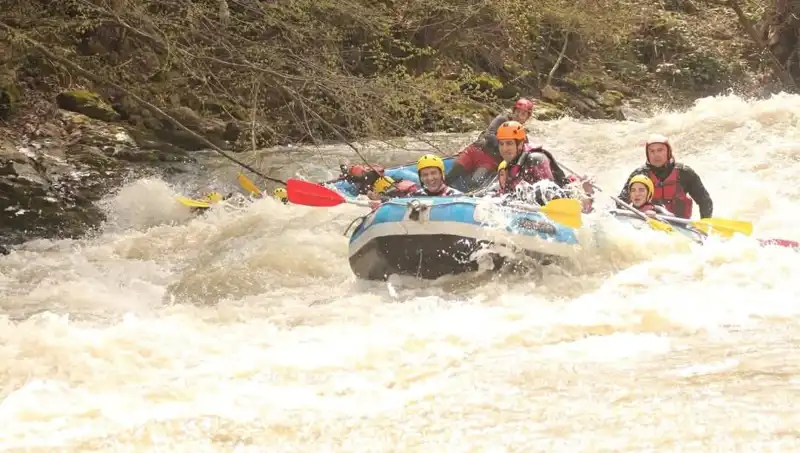 Rafting Tutkunları Debi Artışı ile Doğanın Tadını Çıkarıyor