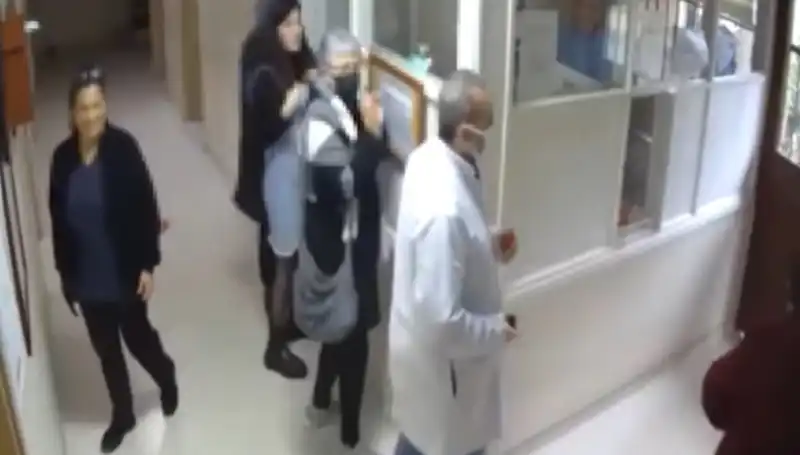 Üsküdar'da Doktora Cumhurbaşkanına Hakaretten Hapis İstemi Şoku