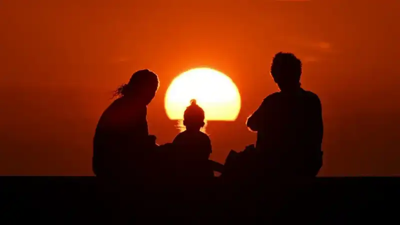 Küba'nın Güneş Enerjisi Hamlesi: Karanlığın İçinde Bir Umut Işığı mı?