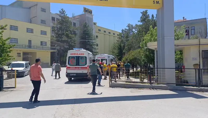 Çorum’da Un Fabrikasında Korkunç Patlama: 10 Yaralı, Biri Ağır