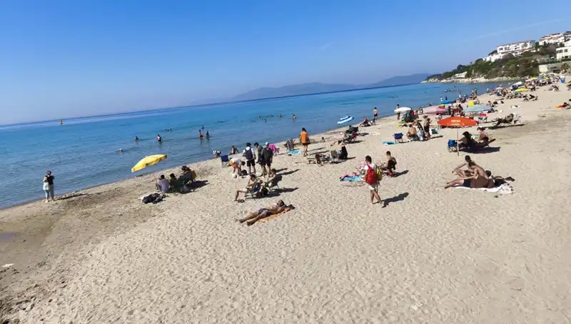Sıcak Hava Dalgası: Plajlar İnsanlarla Dolduruldu!