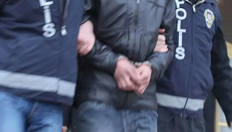 Konya'da Dolandırıcılık Operasyonu: 13 Kişi Gözaltında!