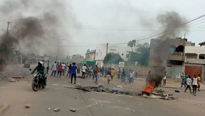 Togo'da Protestoların Gölgesinde Nehirlerde 7 Ceset Bulundu