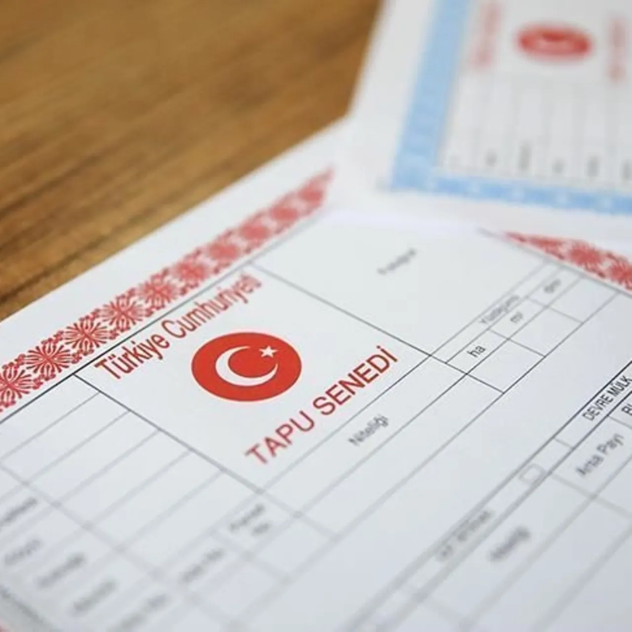 Eski Kimlik Sahiplerine Önemli Uyarı: Süre Uzatıldı mı?