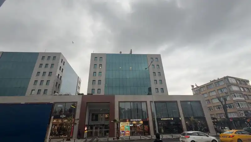 İBB Medya AŞ'ye Operasyon: Polisiye Baskın ve Bilgisayara El Koyma Olayı