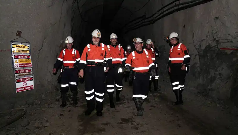 Bakan Işıkhan Altın Madeni Ziyaretinde Yatırımları Değerlendirdi