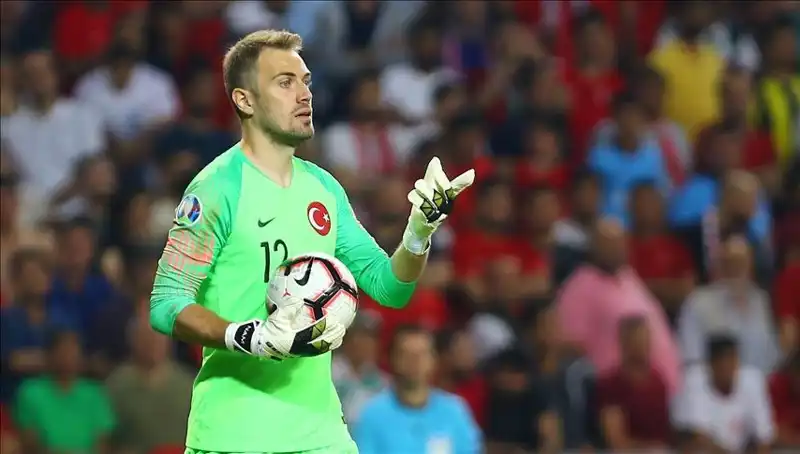 Mert Günok’tan Futboldan Emekli Olacağı Yaşla İlgili Çarpıcı Açıklama