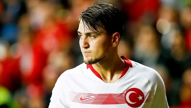 Beşiktaş, Milli Futbolcuyu Takıma Katmak İçin Girişimlerde Bulundu