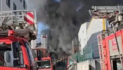 Tuzla'daki Fabrika Yangını Kontrol Altına Alındı: Neler Yaşandı?