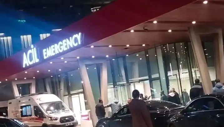 Telefon Görüşmesi İçin Dışarı Çıkan Genç Adam Silahlı Saldırıda Hayatını Kaybetti