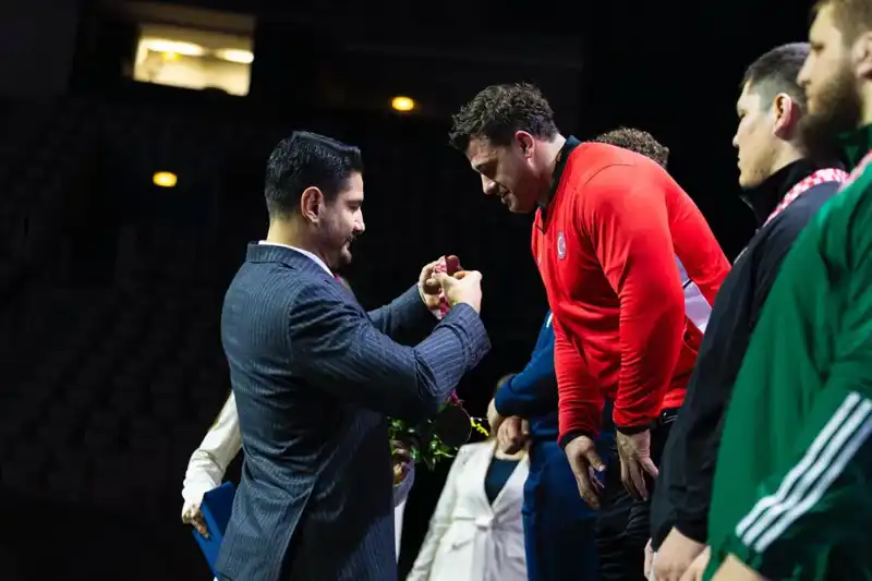 Rıza Kayaalp, Dünya Şampiyonasında Altın madalya ile döndü!