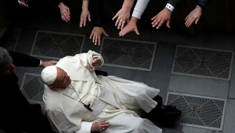 Papa Francis'in İstifası: 600 Yıl Aradan Sonra Yeniden Gündemde