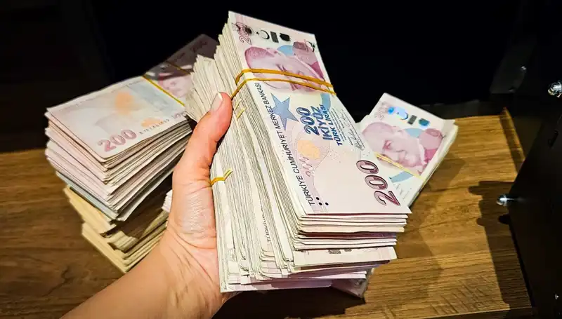 Türkiye'de Mevduat Rekorları: 12 Trilyon Lira Sınırına Ulaşıldı!