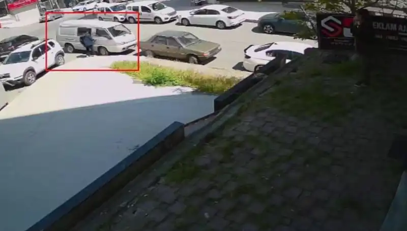 Hırsızlık Anında Yakalanan Sürücünün Cesareti Göz Doldurdu