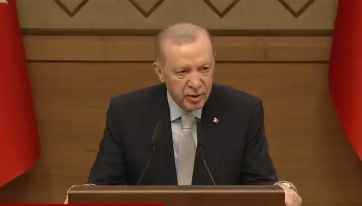 Erdoğan'dan Provokatif Haberlere Sert Tepki: "Milleti Kandıran Gazeteci Olmaz"