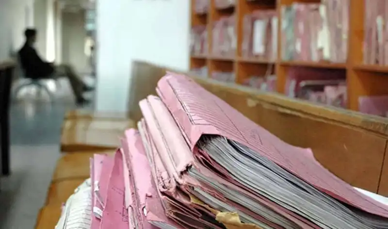 İcra Kabusu: Borcu Olmayan Vatandaşlar Neden Takipte Yakalanıyor?