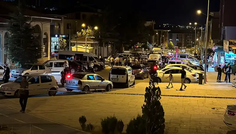 İki Aile Arasında Büyüyen Kavga: 1 Ağır, 3 Yaralı!