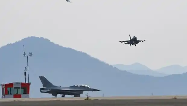 Güney Kore'de Askeri Tatbikat Sırasında Savaş Uçağı Hatası: Köye Bombardıman