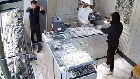 Bursa'da Kuyumcu Soygunu: Korku Dolu Anlar ve Başarısız Girişim