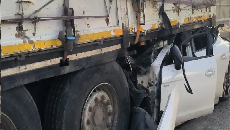 TIR'a Arkadan Saplanan Ok: Kaza Anı Gözler Önünde
