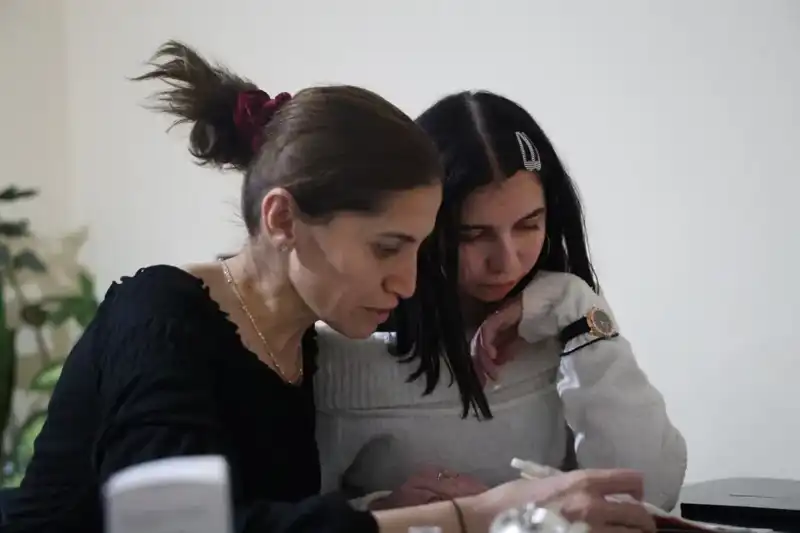 Çocuk Yaşta Evlendirilen Kızın Kanser Mücadelesi: 16 Ameliyatla Hayata Tutundu