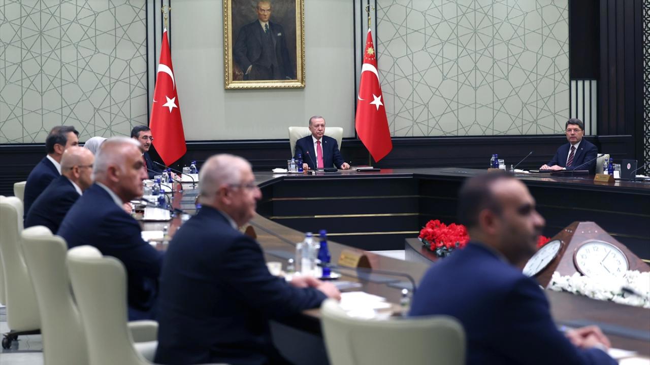 Kabine Toplantısı Suriye ve Asgari Ücret Konularını Ele Alacak