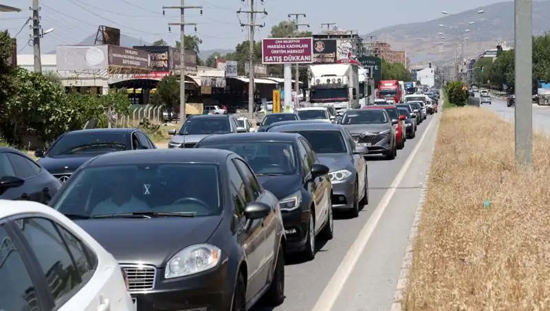 Aydın ve Muğla Arasında 60 Kilometrelik Araç Kuyruğu: Neden Böyle Oldu?