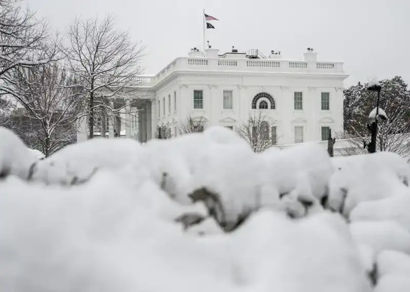 ABD'de Kar Fırtınası Alarmı: Washington İçin Acil Durum İlan Edildi
