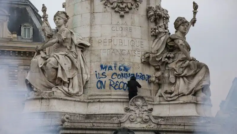 Paris'in Sokakları: Belediye Grafiticilere Karşı Savaş Açtı