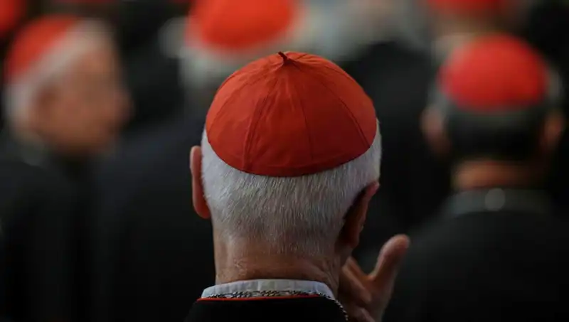 Yeni Papa Seçimi İçin Konklav Tarihi Açıklandı: Heyecan Başladı!