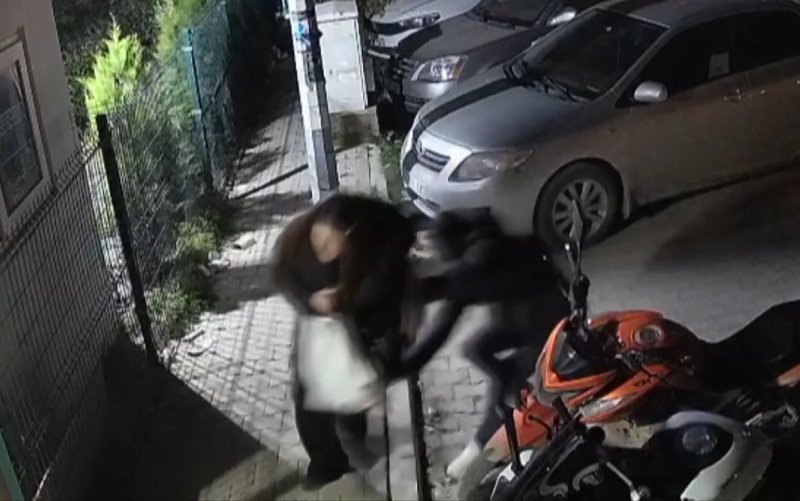 İzmir'de Eski Sevgili Cinayeti: Genç Kadın Hayatını Kaybetti