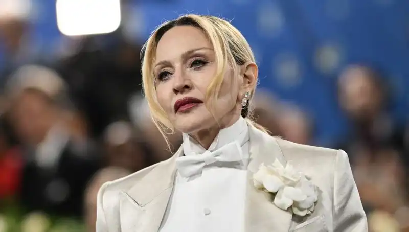 Madonna'nın Yeni Diyeti: Kanserle Mücadelede İddialı Yöntem