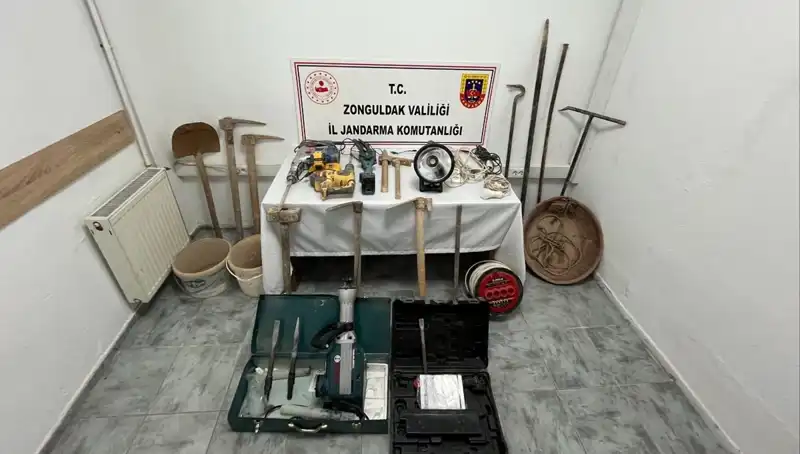 Çaycuma'da Kaçak Kazı Yapan 5 Kişi Yakalandı: Olayın Perde Arkası